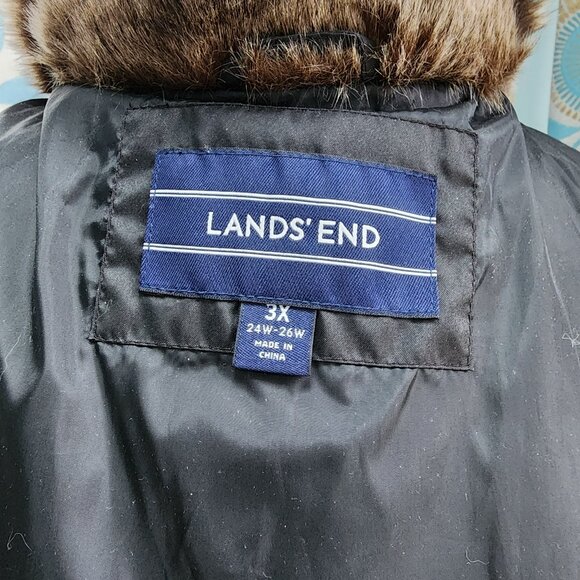 Landsend Long Black Puffer Coat with Faux Fur Collar - Picture 8 of 9